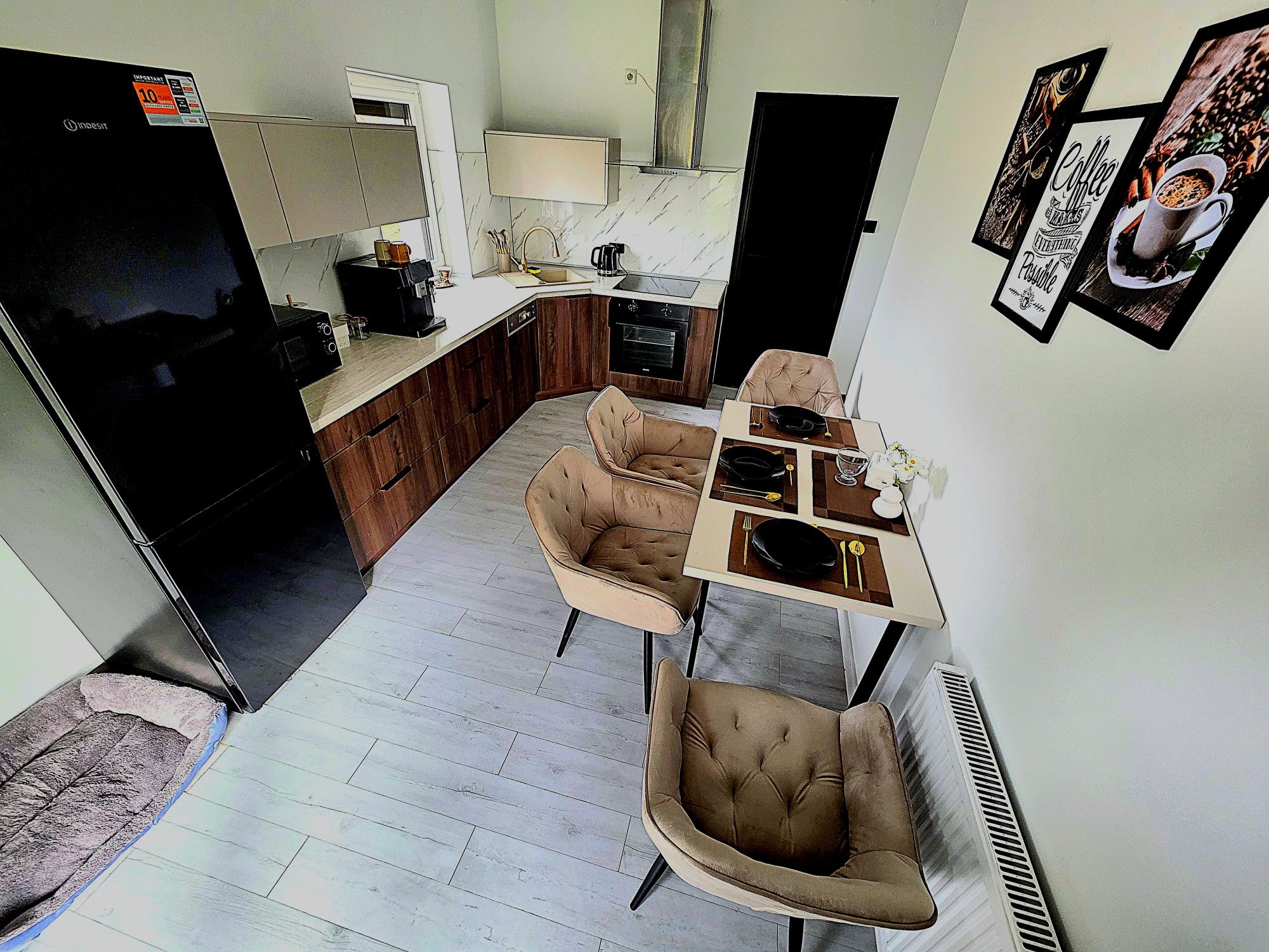 Apartament w centrum z banią, kominkiem i oranżerią
