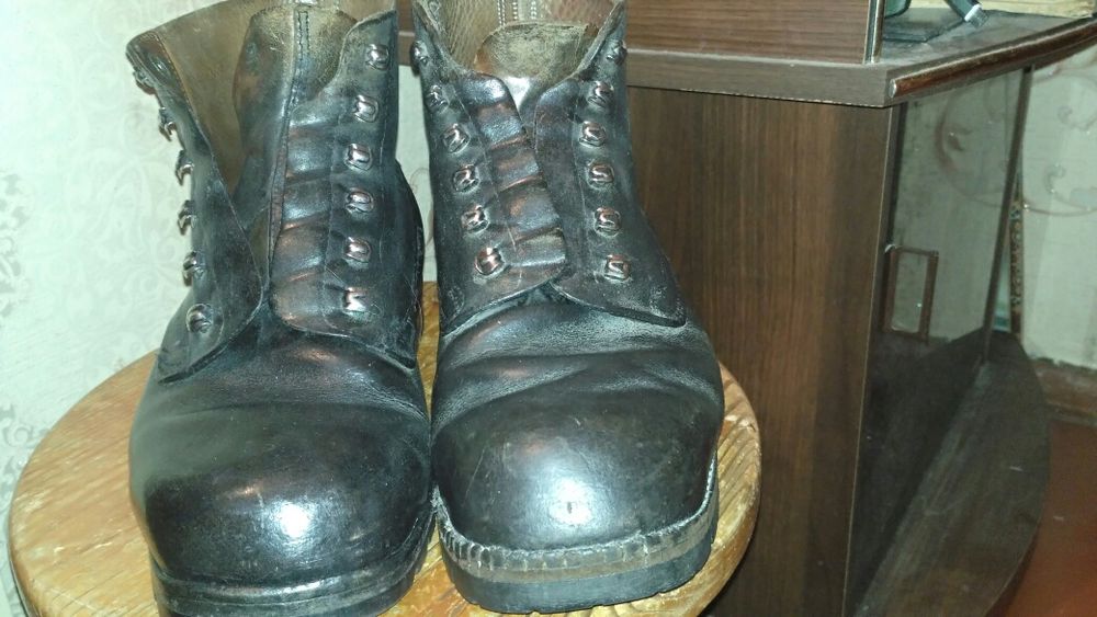 Берцы горных Швейцарских стрелков 1965 г брендовой Швейцарской фирмы