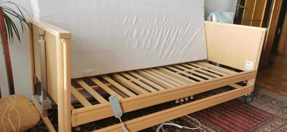 Łóżko rehabilitacyjne rehaFund nowe z pilotem plus materac