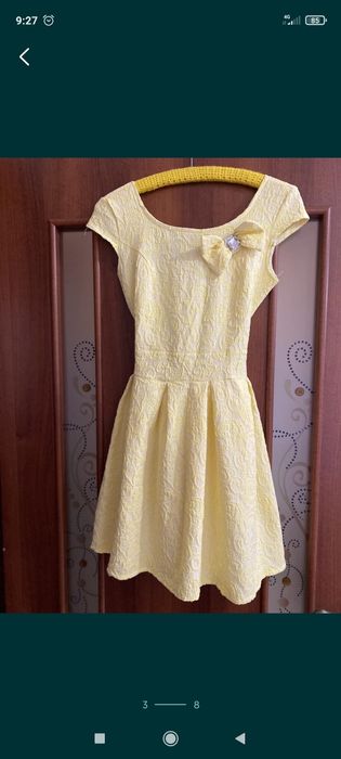 Стан нових. Одіте по разу р 44. 42-46 . Є олх доставка. Довжина 85 см