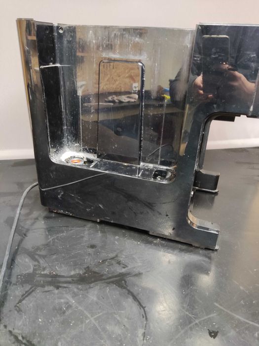 Miele CM61 kadłubek obudowa lewa prawa