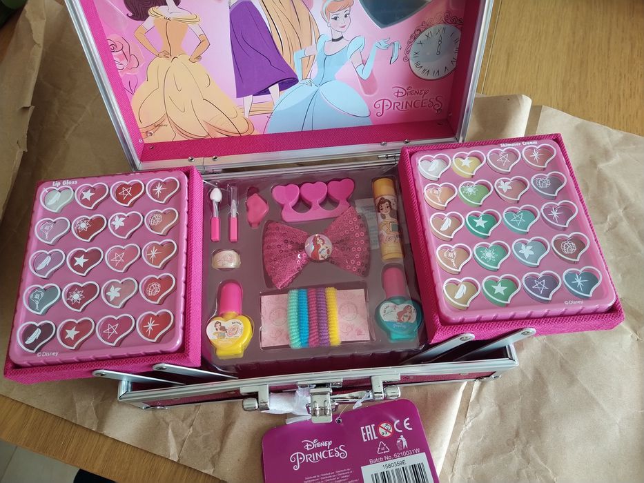 Malas com Maquilhagem Infantil