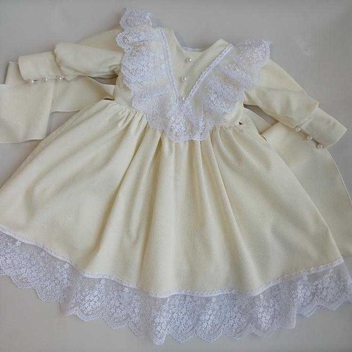 Святкова сукня на дівчинку