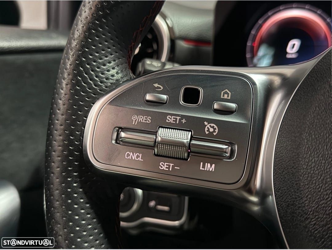 Mercedes Benz A 250 e AMG Line 39.000 km como novo