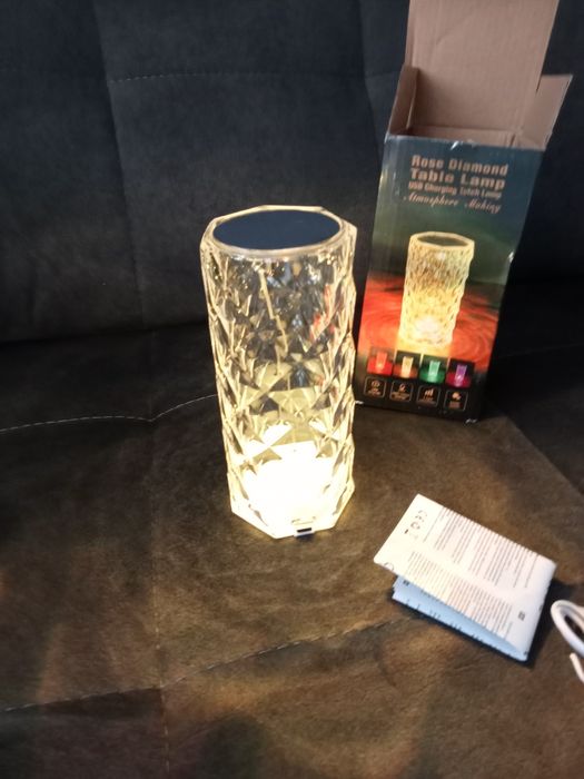 Lampka zmieniająca kolory