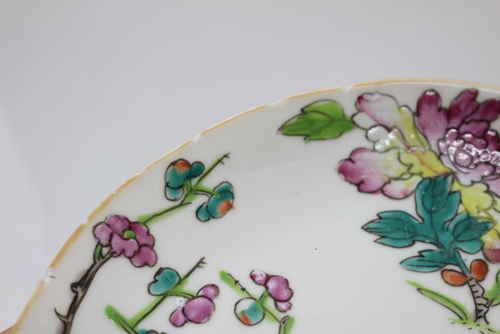 Prato Porcelana Chinesa Família Rosa vegetalista Séc. XIX 17,5 cm