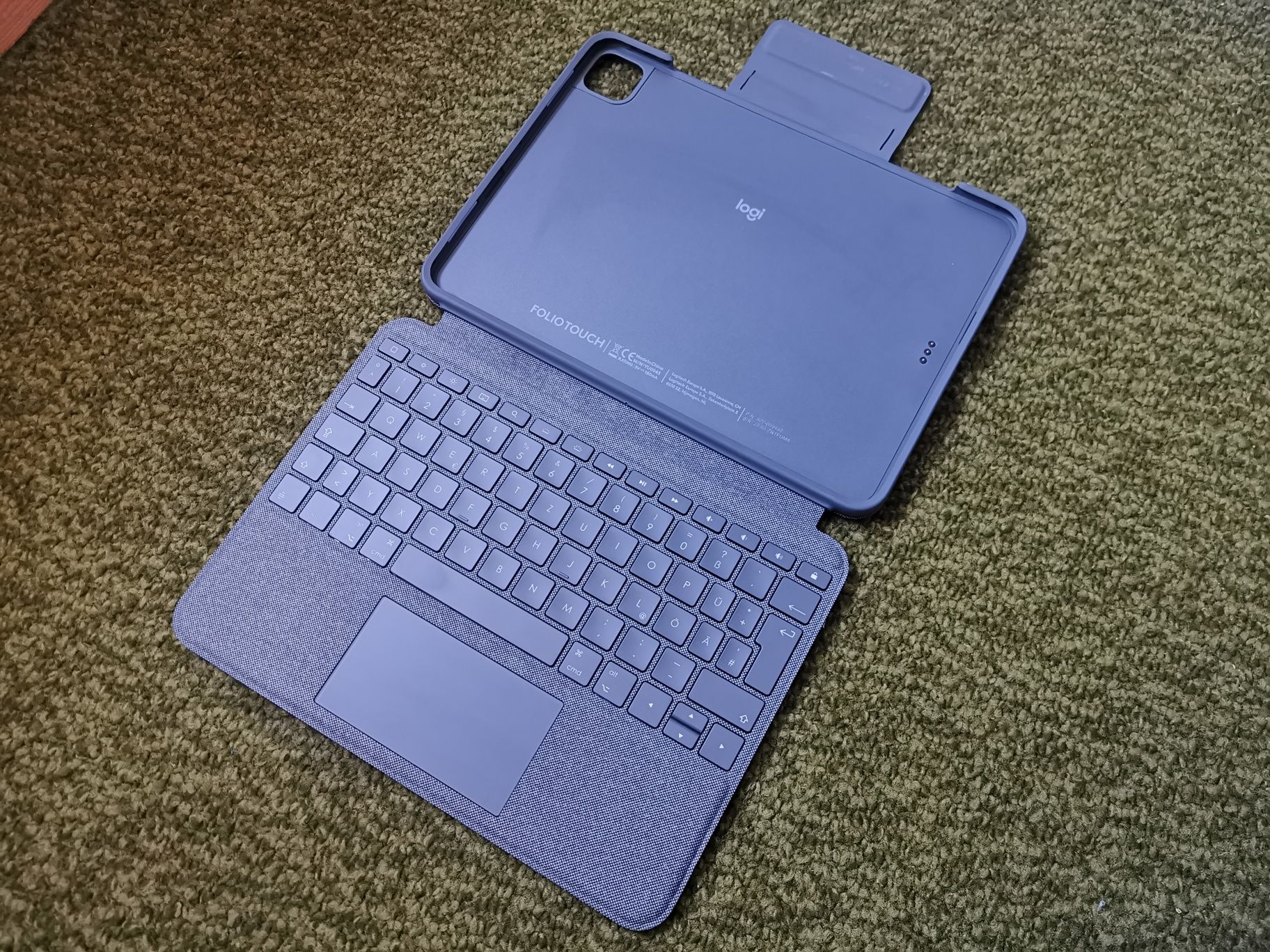 Klawiatura Logitech Folio Touch YU0043 iPa Pro