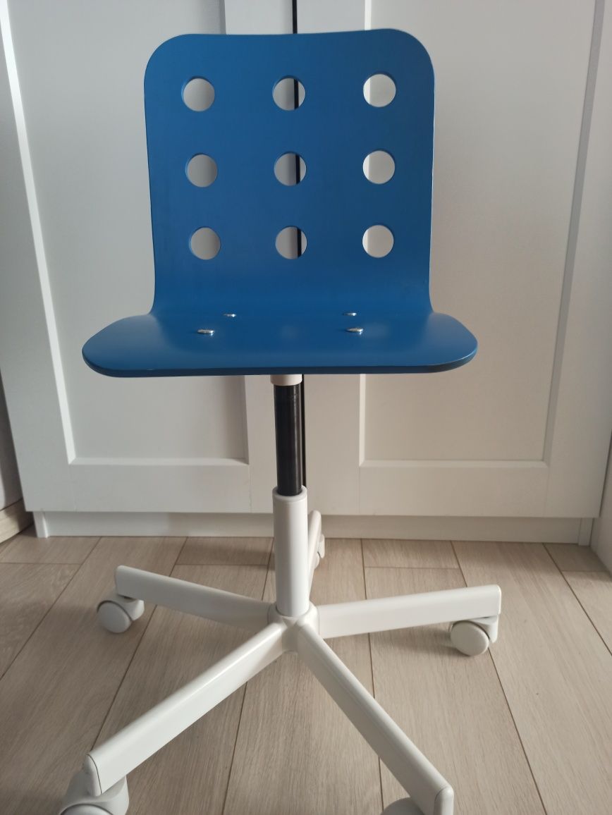 Krzesło dla dziecka obrotowe Jules IKEA