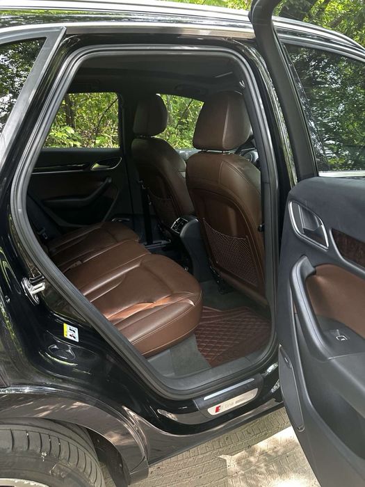 Продам AUDI Q3 2017р