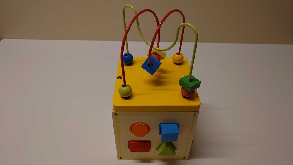 Drewniana interaktywna kostka Kabi