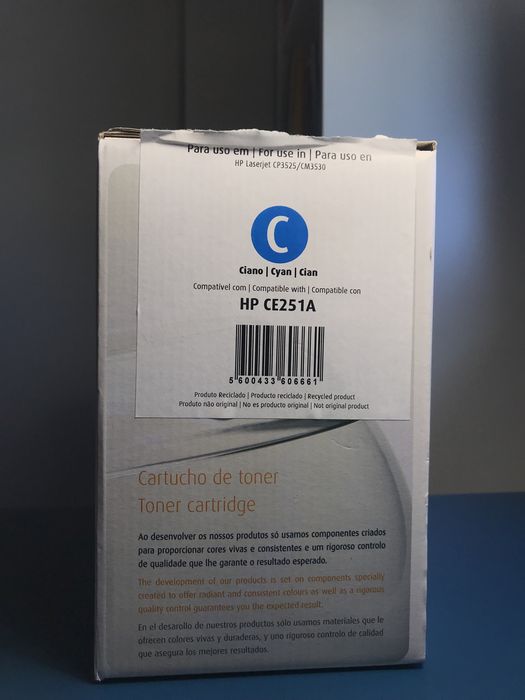 Toners Amarelo (2), Magenta (2) e Ciano (1)