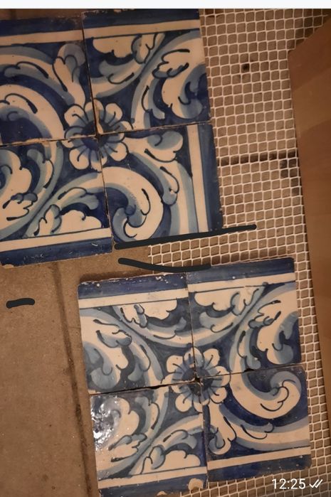2 paineis de azulejos,  época pombalina.