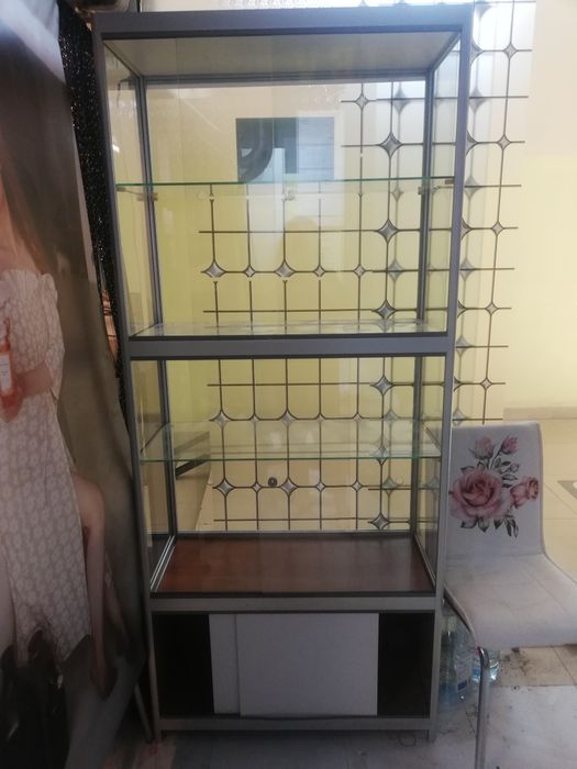 Вітрина скляна, Мега Сіті