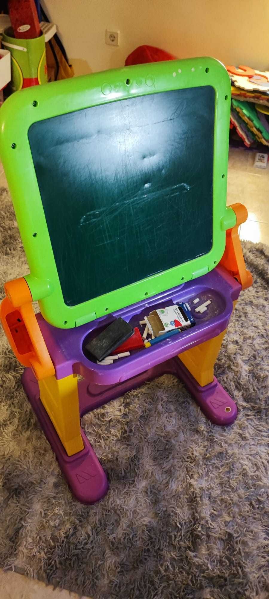 Cavalete Quadro Preto Giz + Mesa rebativel