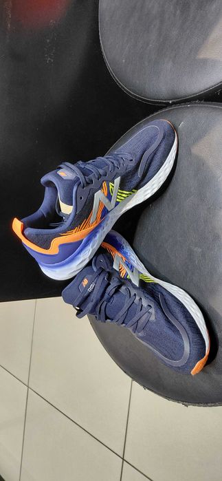 кросівки new balance нові 43-42 оригінал виробник вьетнам