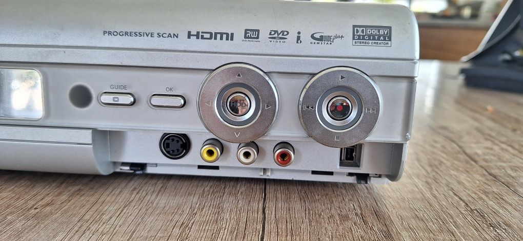 Nagrywarka stacjonarna rekorder recorder dvd philips DVDR-7300H 250GB