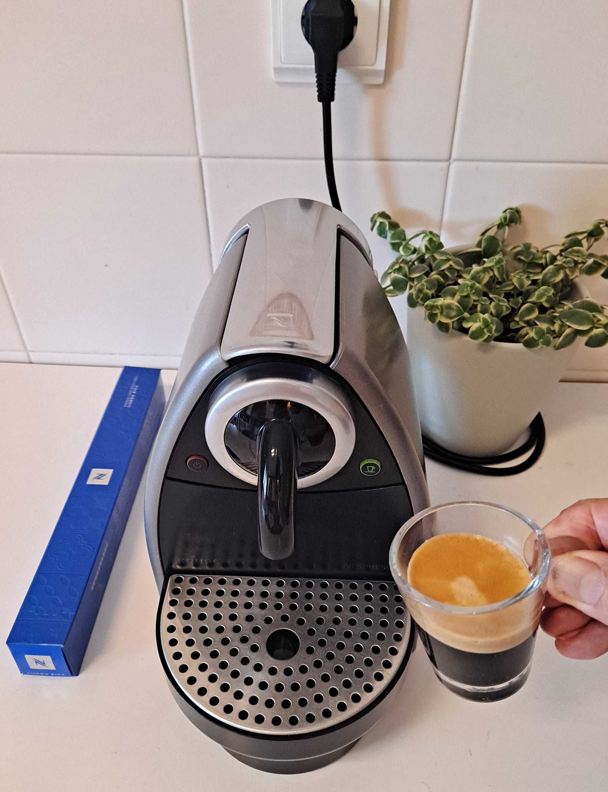 Máquina café Nespresso KRUP