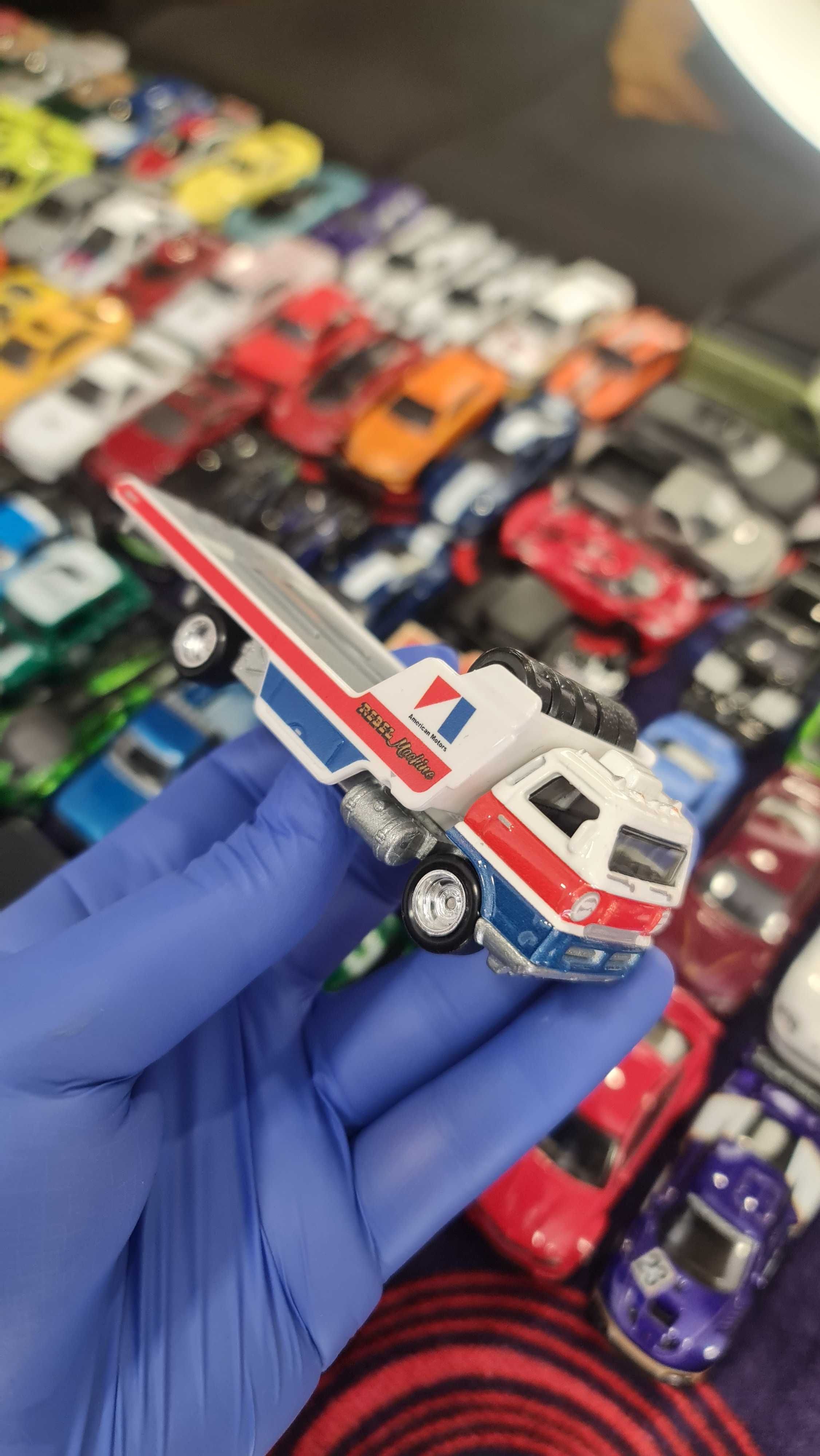 Hot WHEELS TEAM Transport - AMC Rebel Machine