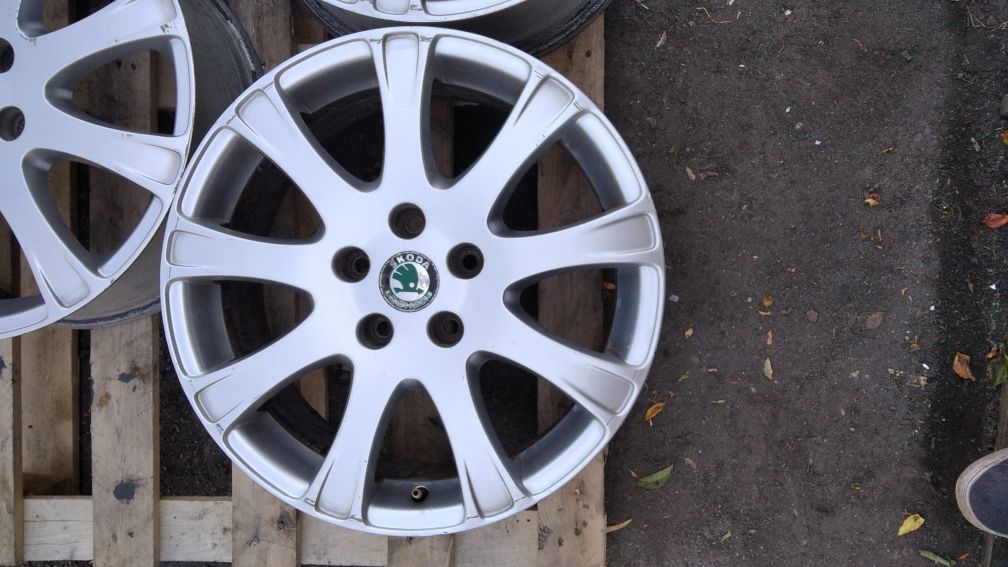 Alufelgi 17 Skoda Octavia II Octavia III Yeti Superb VW Seat 5x112