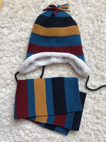 Комлект шапка і шарф