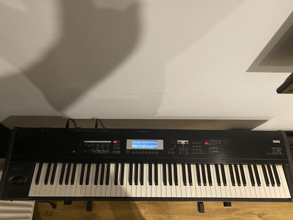 KORG TR 88 klawiszy