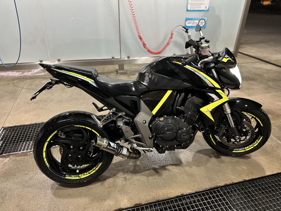Vendo mota CB1000
