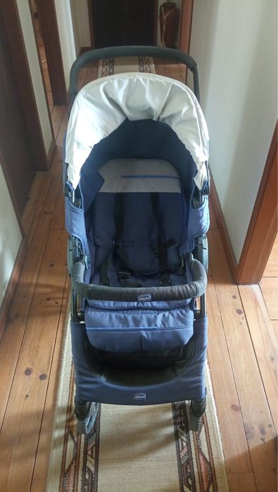 Conjunto carrinho de bebé e babycoques