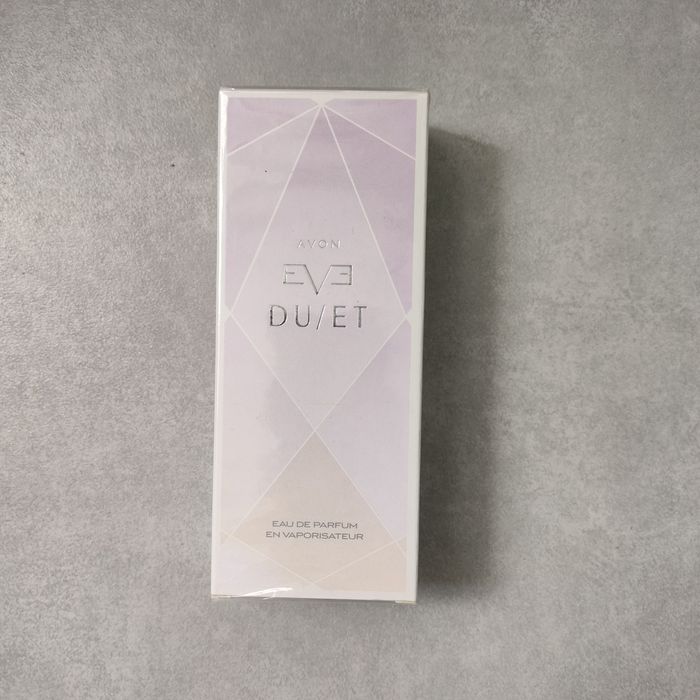 Nowa Woda perfumowana EVE duet Avon 2x25ml