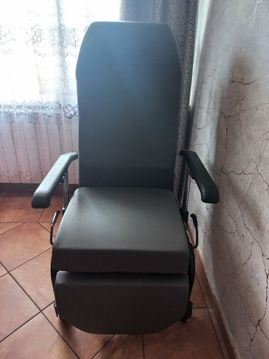 Wielofunkcyjny fotel rehabilitacyjny Vermeiren