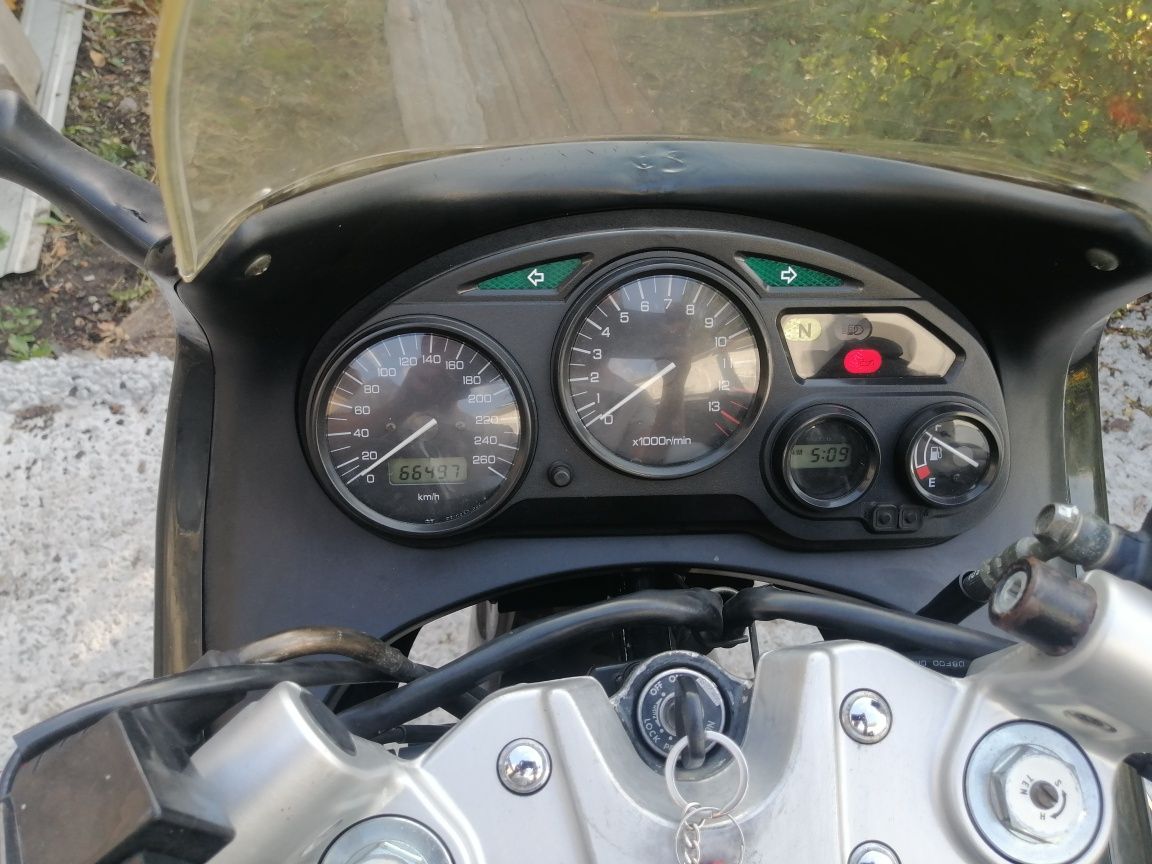 Suzuki Katana GSX 750 F