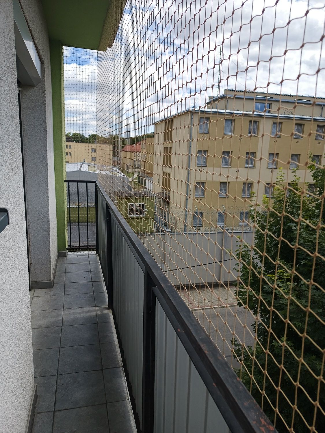 Siatka na balkon, siatka dla kota, przeciw gołębiom