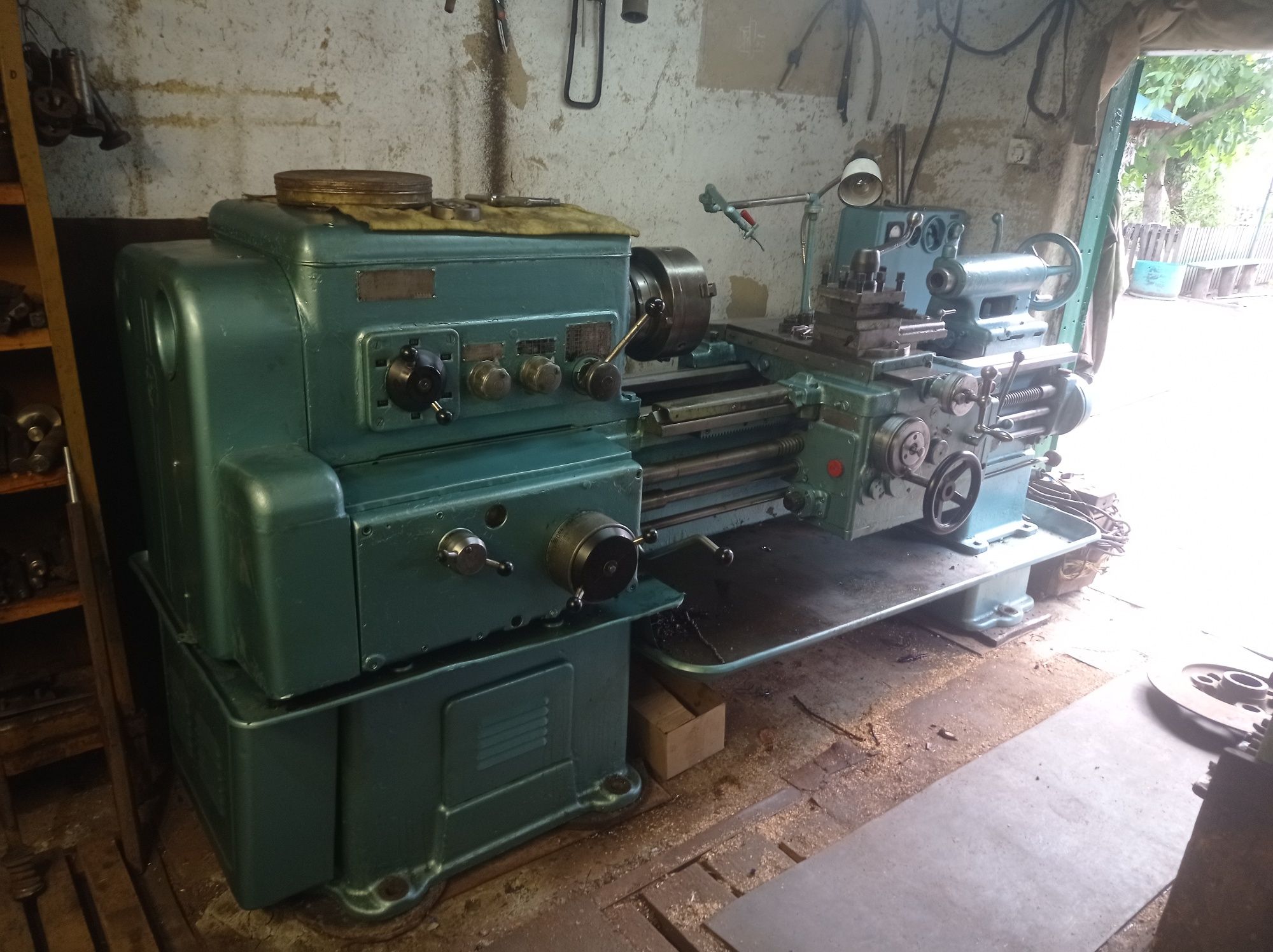 Продам токарний станок 1к62