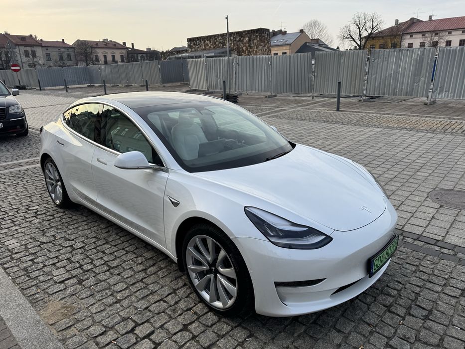 Tasla Model 3 long range BOOST