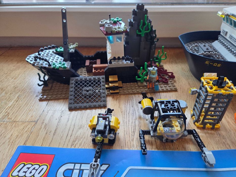 LEGO 60095 City - Statek do badań głębinowych