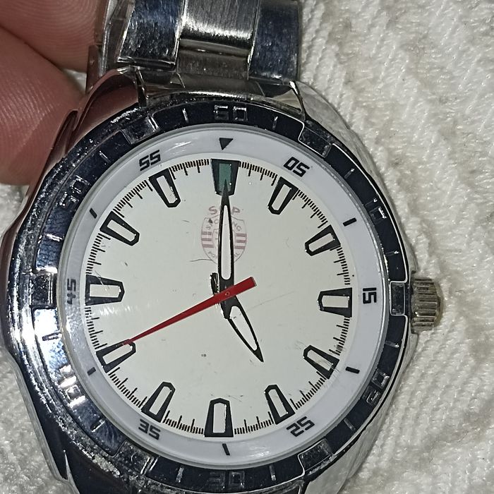 Relógio SCP a Pilhas oficial e a funcionar muito bem