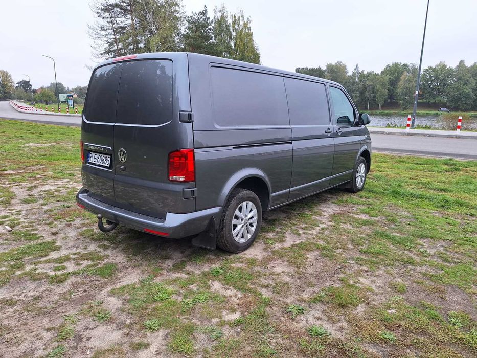 Volkswagen Transporter T6.1 2.0 TDI DSG Long bogate wyposażenie