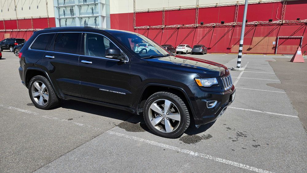 ПРОДАМ Jeep Grand Cherokee 5.7 HEMI на пневмі 2014