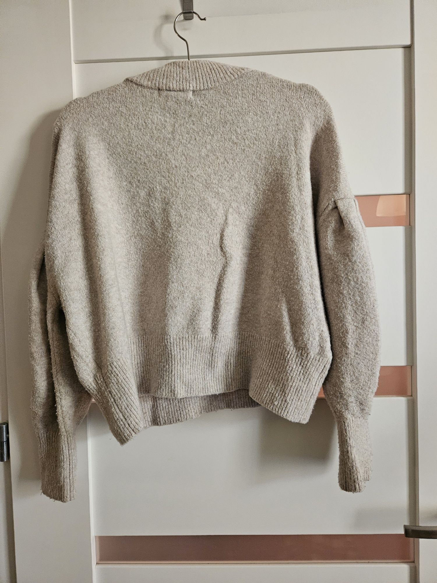 H&m sweterek z bufkami r l