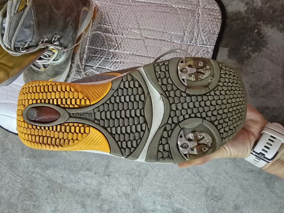 Botas de snowboard BURTON, tamanho 42 – em bom estado