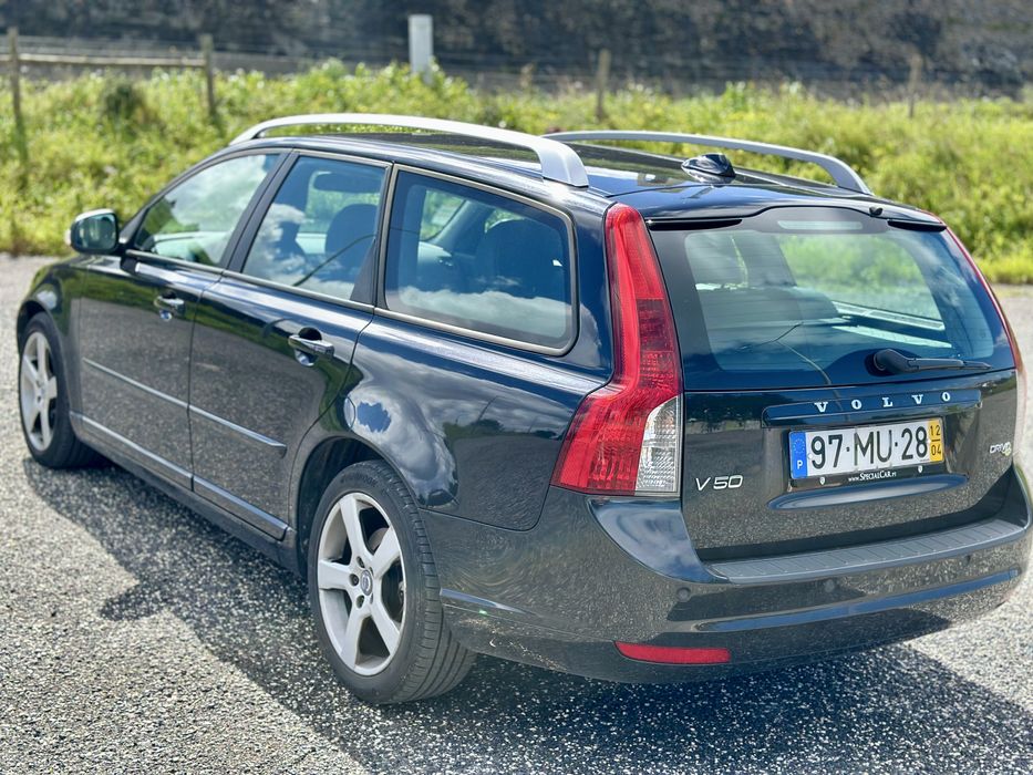 Volvo v50 R desing 1.6 de 125 cv 2012 nacional
