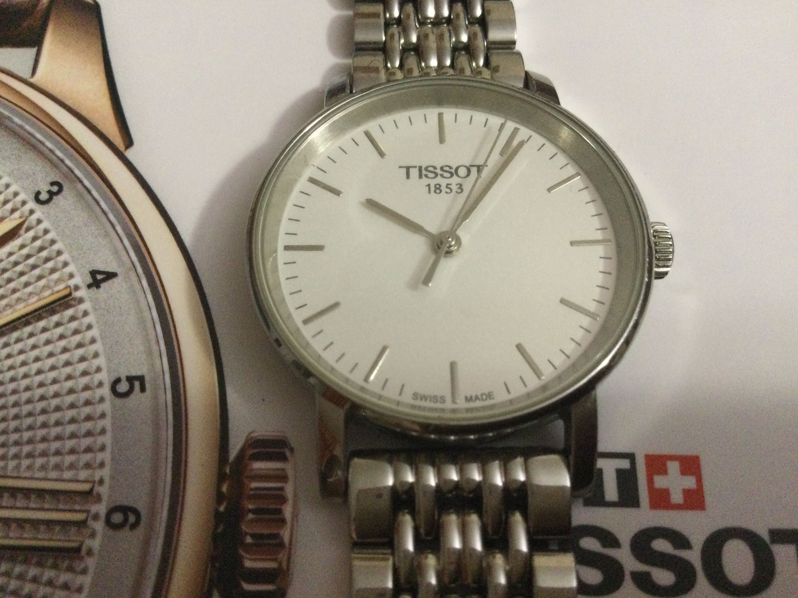 Швейцарський годинник жіночий Tissot T 109210 A