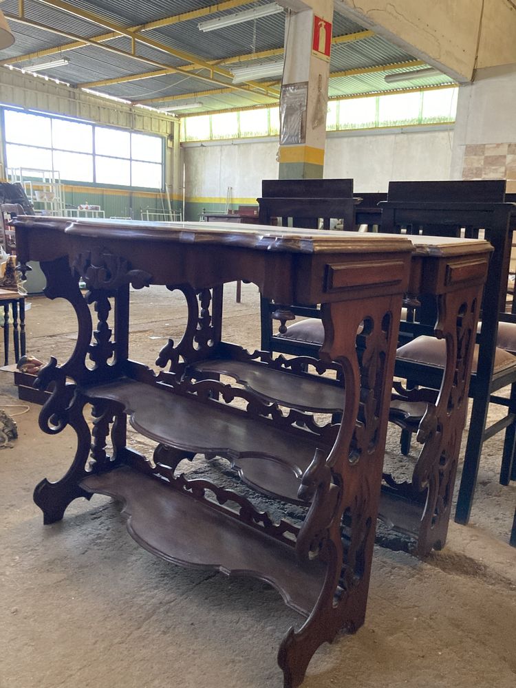 Consola antiga em madeira e marmore