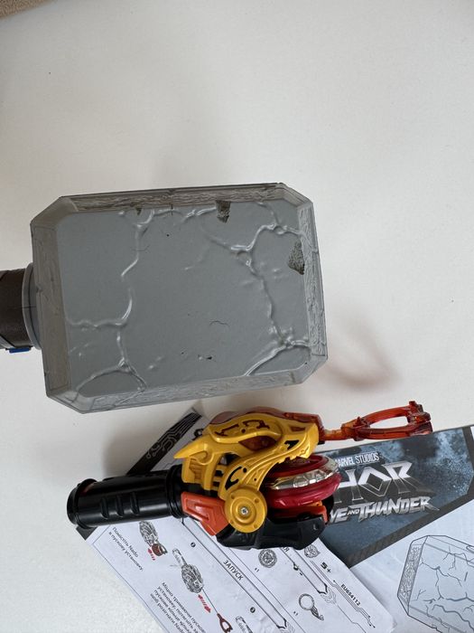 Молот Тора та Бейблейд Infinity Nado