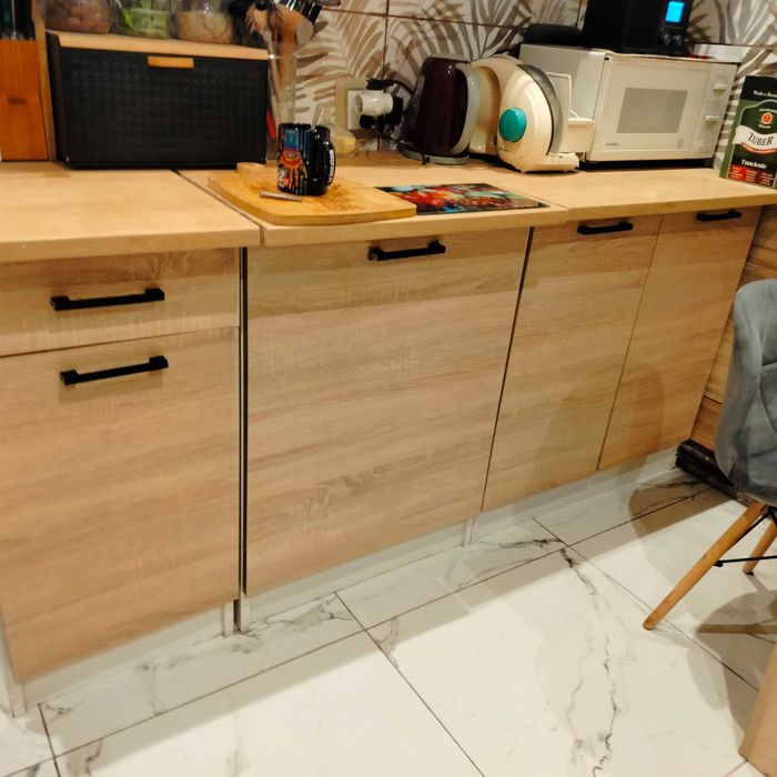 Meble kuchenne 2,4 metra- używane