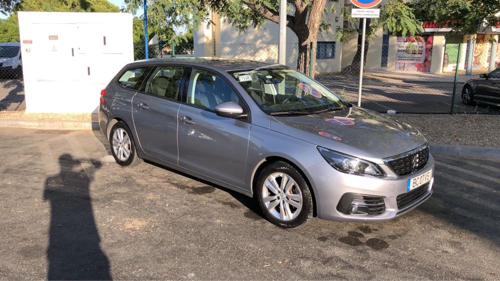 PEUGEOT 308 1.5 HDi 2021