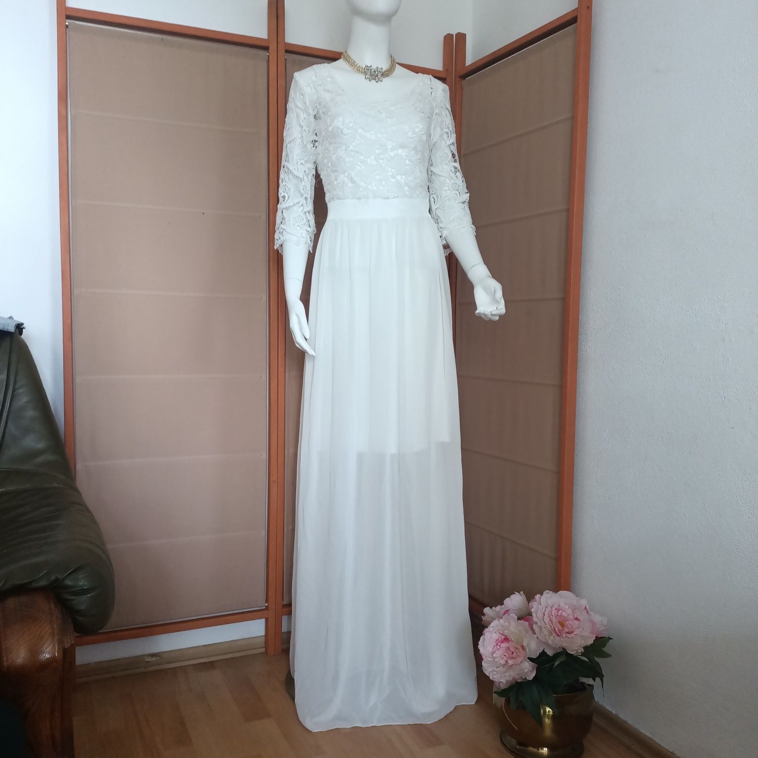 Suknia ślubna plus płaszcz r.42