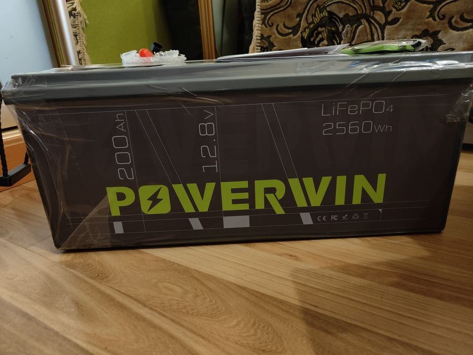 Аккумулятор POWERWIN BT200 12.8V 200Ah LiFePO4 ||| BT5120 51.2V 100Ah