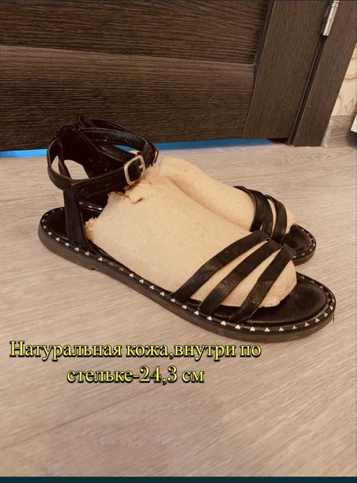 Сандалии босоножки 38 размер кожа