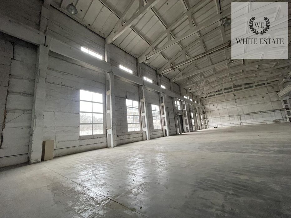 Склад з промисловою підлогою