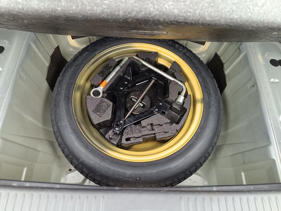 Продам власне Субару